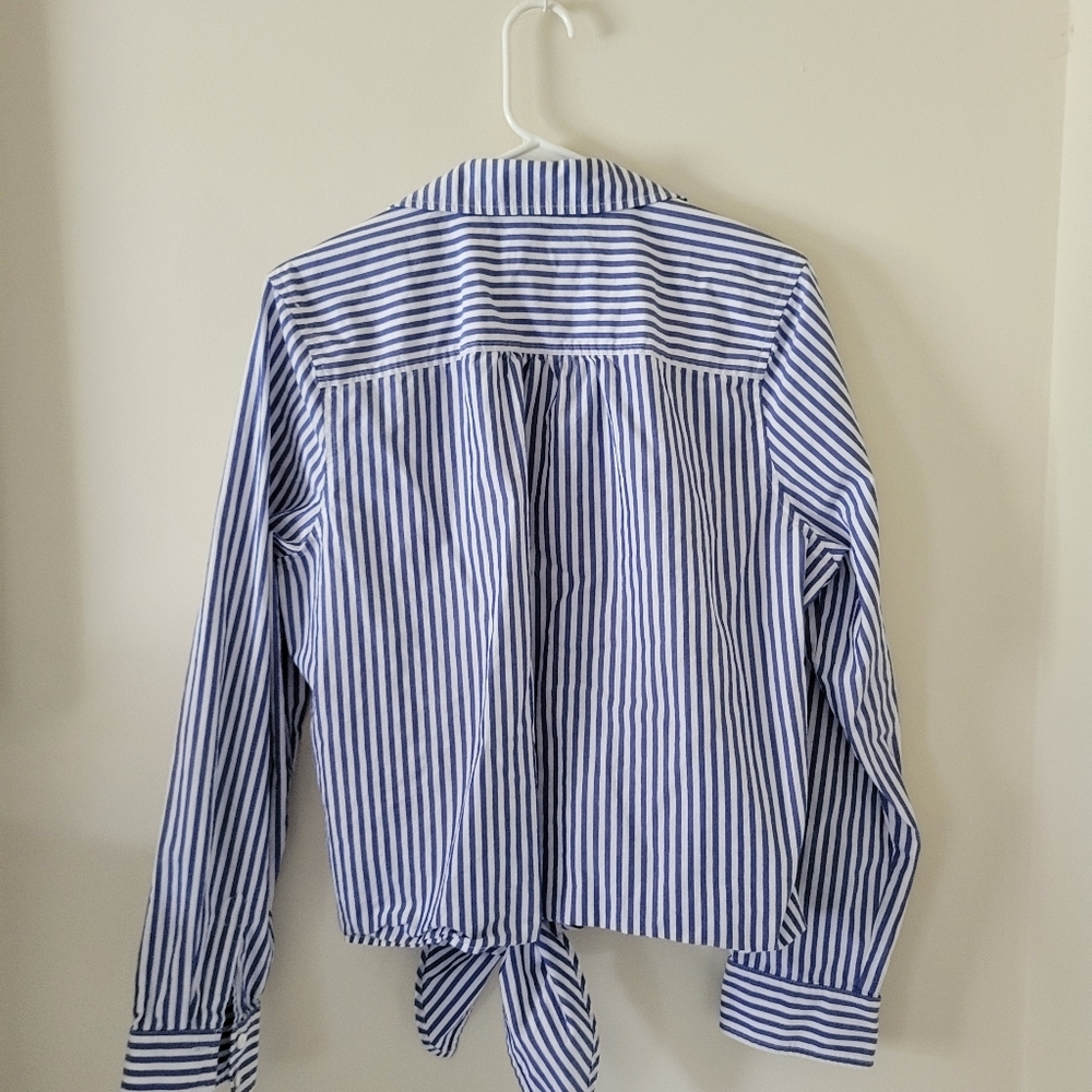 Vineyard Vines Blue Striped Front Tie Blouse - Picture 6 of 8